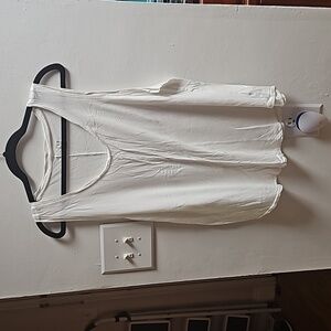 Gap white tank